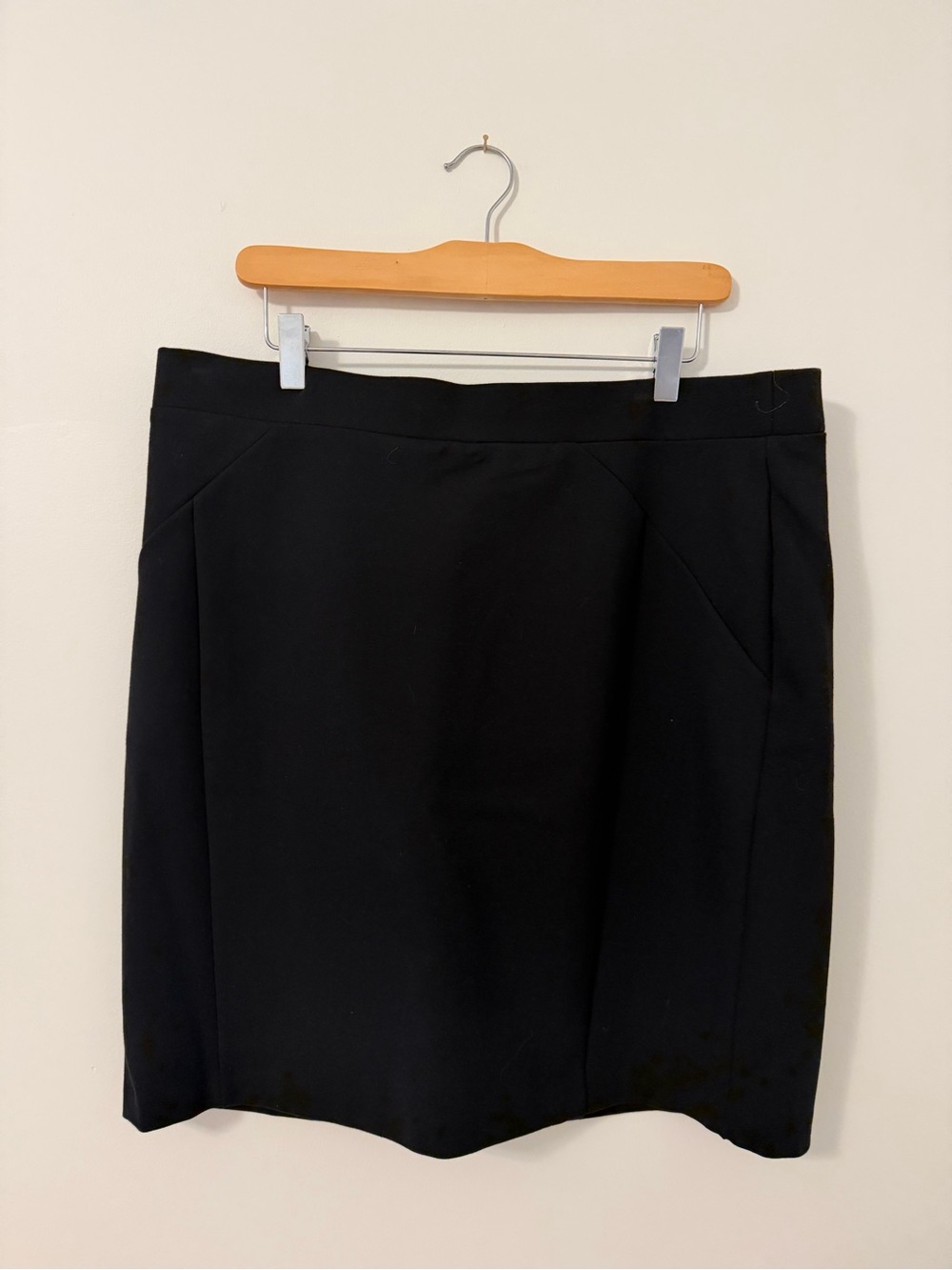 Mario Serrani Classic Black Women's Pencil Skirt - Size XL